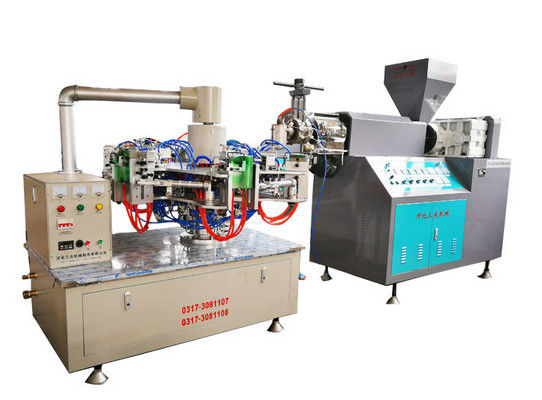 품질  0.4m3/Min 8kg 1 litre Rotary Blow Molding Machine 2500PCS/HR 공장