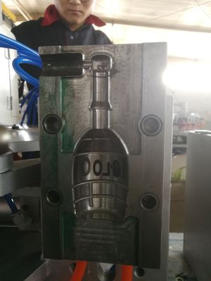 1000ml 액체 블로우 병 부는 금형 S136 HDPE 6 캐비티